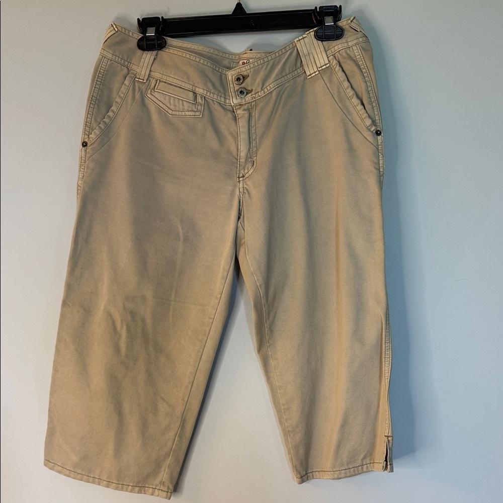 Joie size 8 Y28 Khaki Cropped Cargo-Style Pants